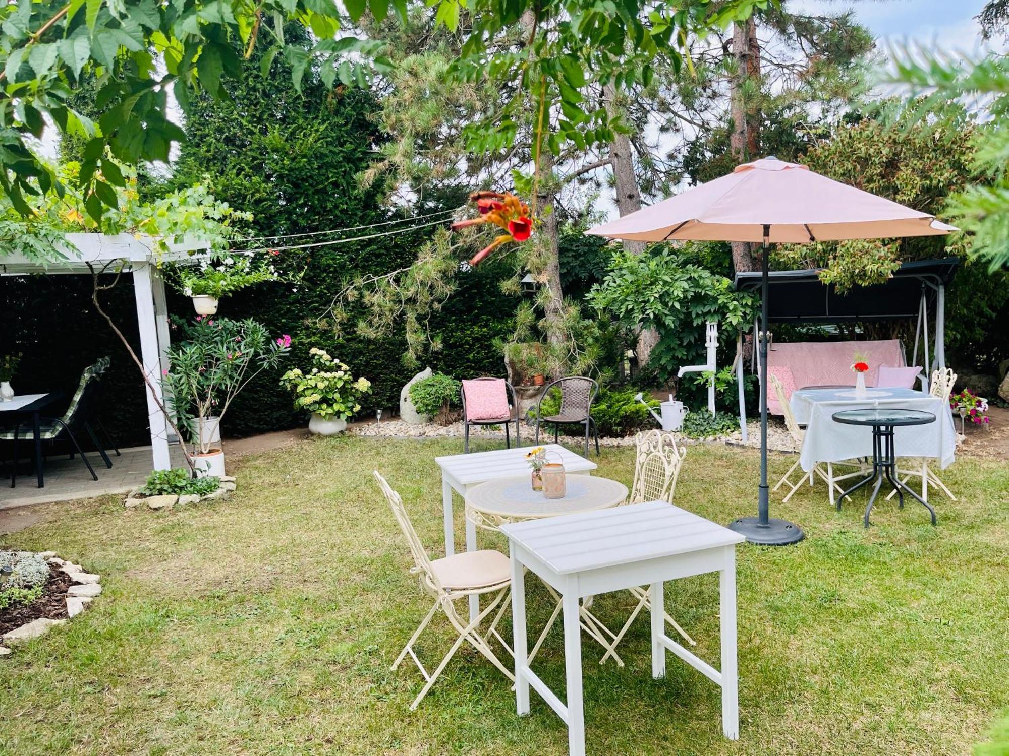 Relaxacni Studio Vera S Ubytovanim Valtice Exterior foto